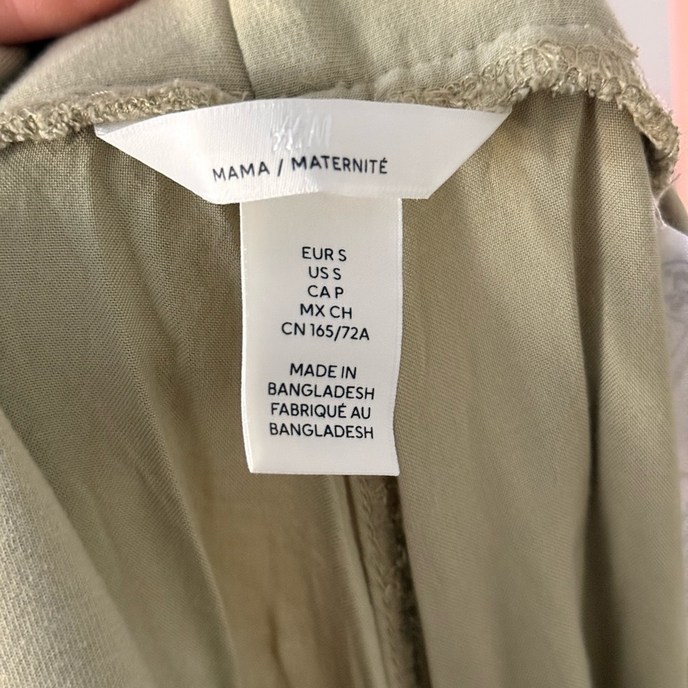 Women's H&M Maternity Green Khaki Pants - Picture 3 of 3
